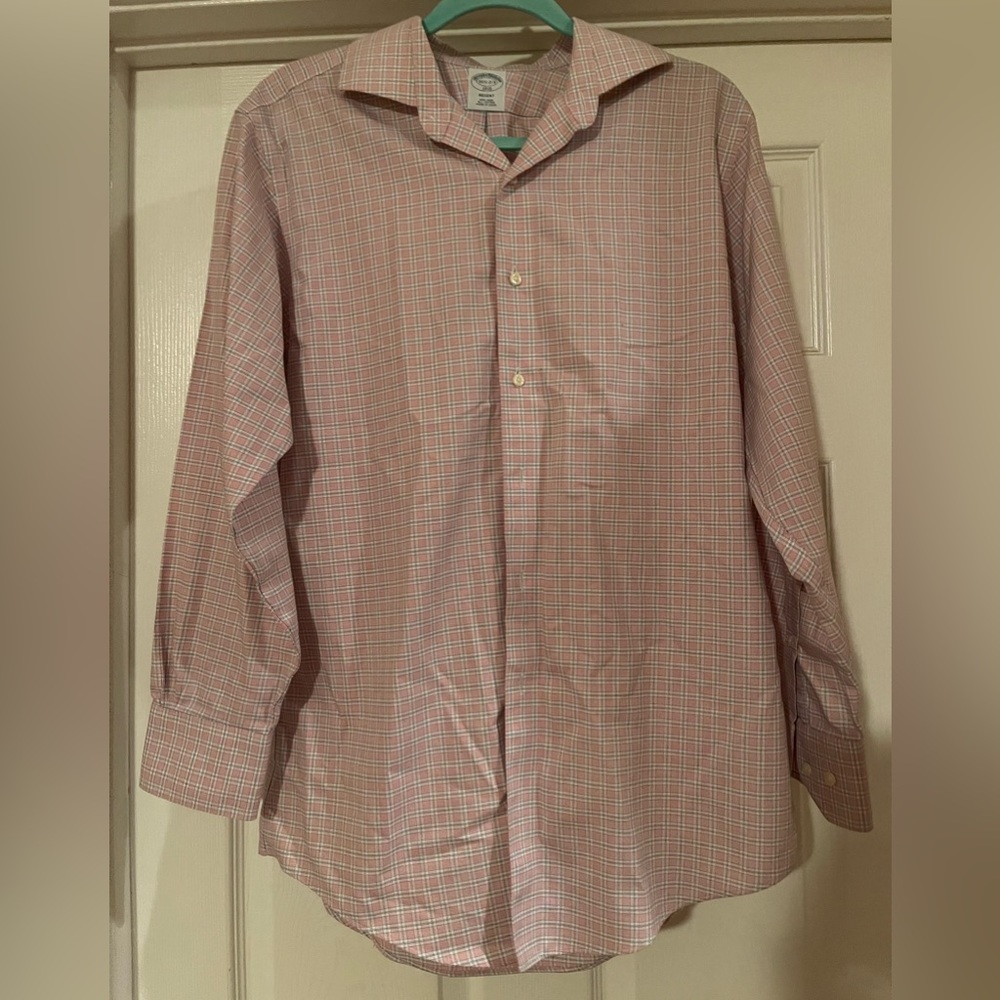 Brooks Brothers mens long sleeve dress shirt. Size 15 1/2